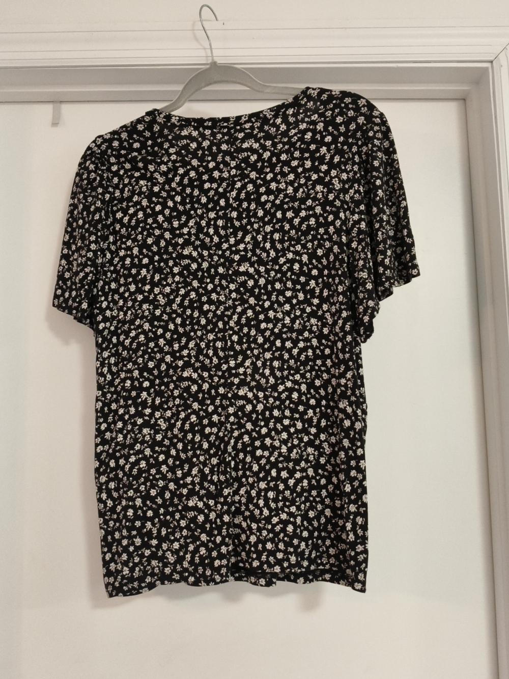 LOFT Black Short Sleeve Tee with White Floral Print